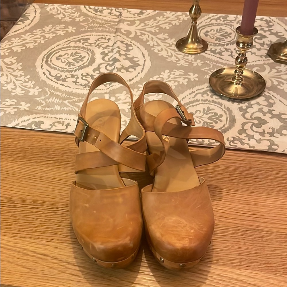 Women’s Tan Leather Clog Sandals with Ankle Strap
